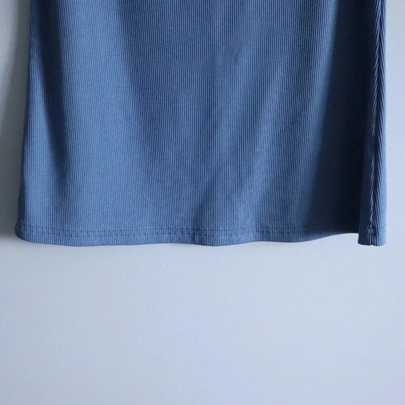 Unbranded Women's Large Blue Sleeveless Ribbed Racerback Buttoned Crew Tank Top - Picture 7 of 10